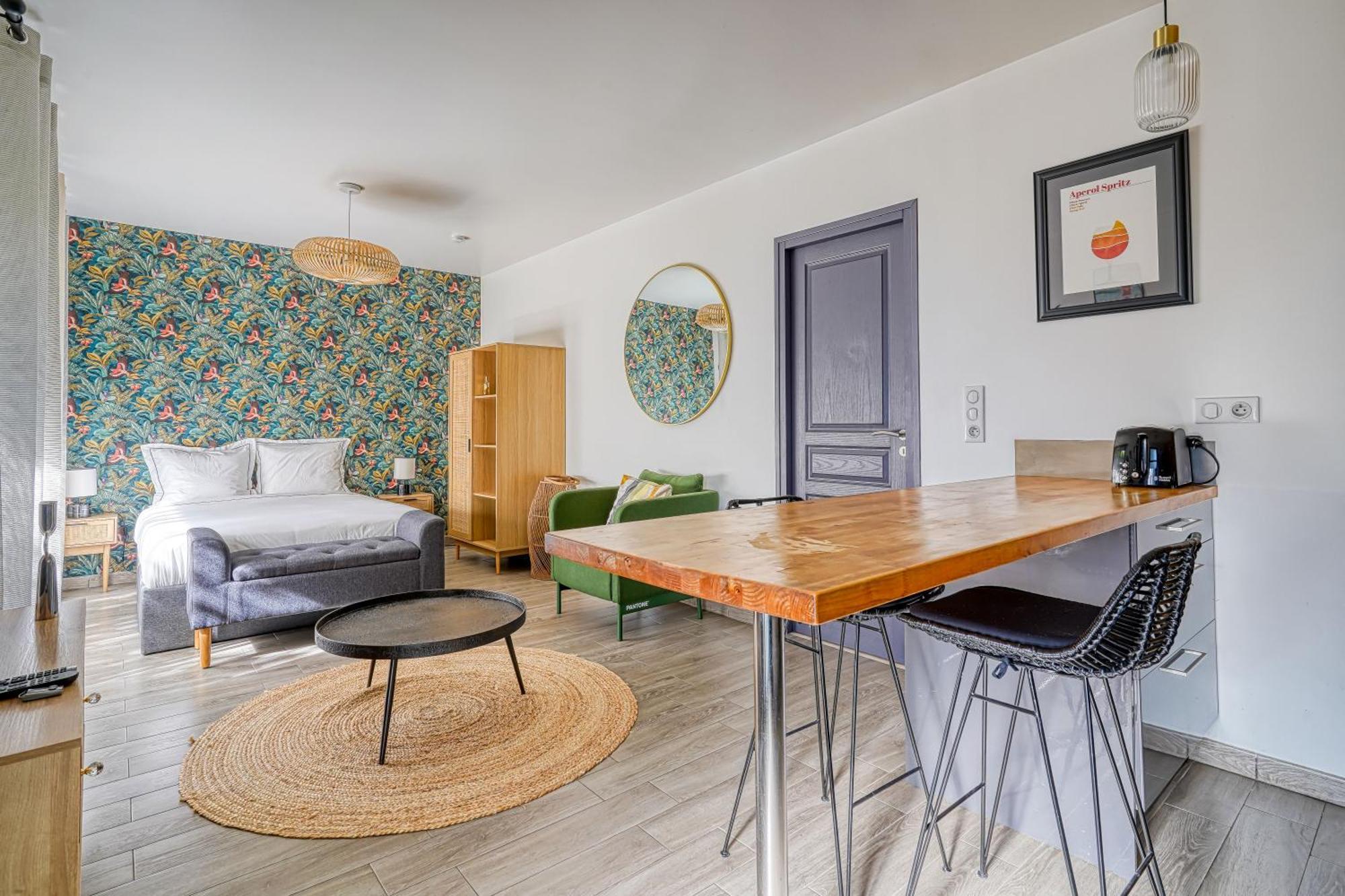 Superbe Studio Avec Terrasse Brunoy Экстерьер фото
