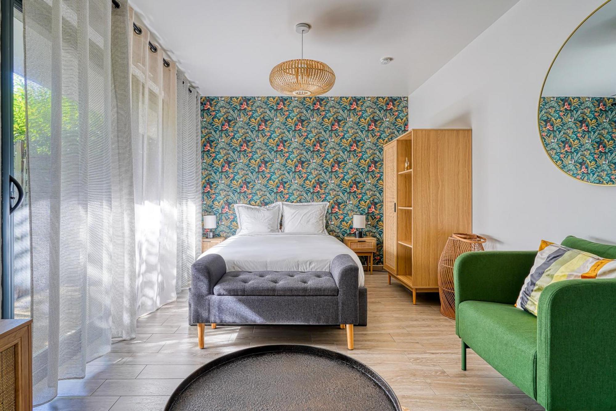 Superbe Studio Avec Terrasse Brunoy Экстерьер фото