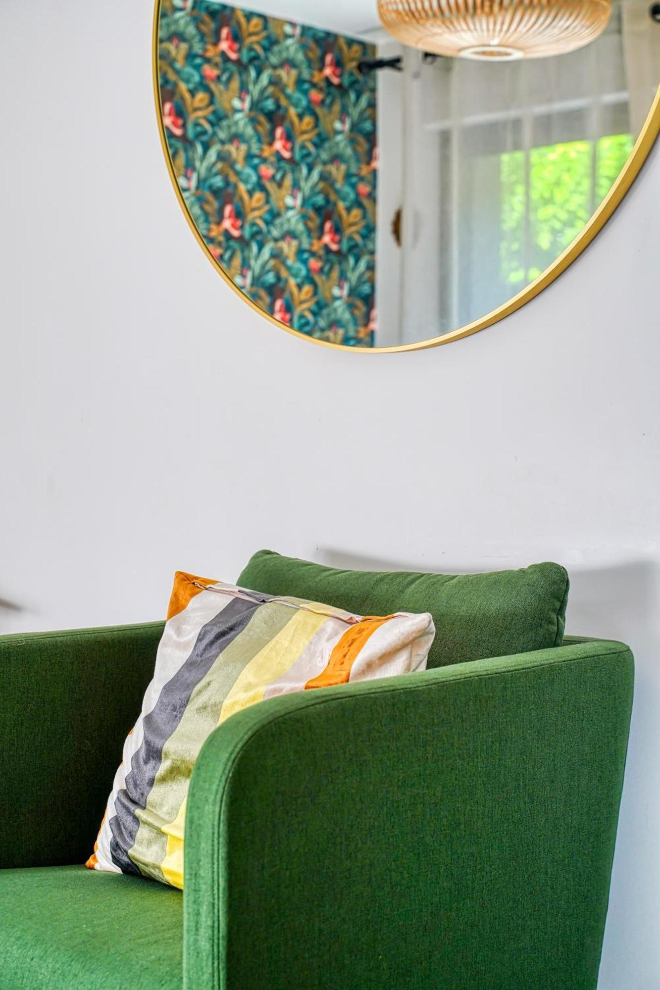 Superbe Studio Avec Terrasse Brunoy Экстерьер фото